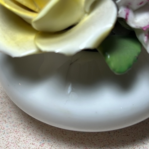 Radnor bone China flower bouquet - Picture 8 of 8